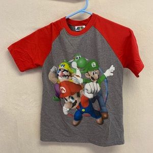 NINTENDO Super Mario boys T-Shirt (Size 10/12)